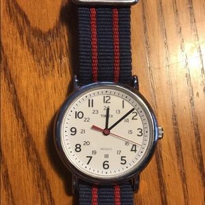 Timex Weekender with Nylon Navy/Red Strap
